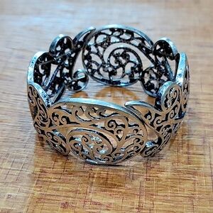 Bracelet Silver Tone Stretchy